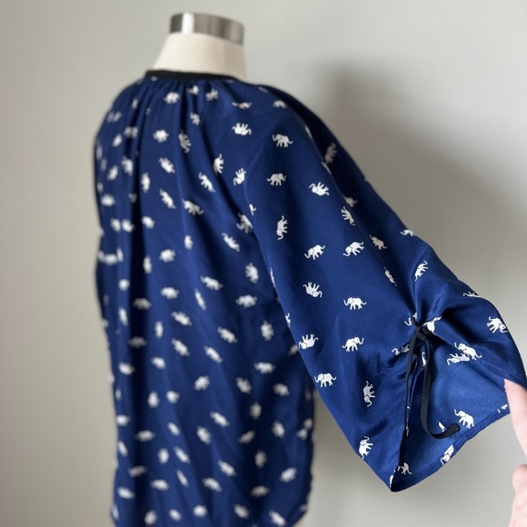Yumi Kim Elephant Print 100% Silk Blouse Size Medium - Picture 12 of 15